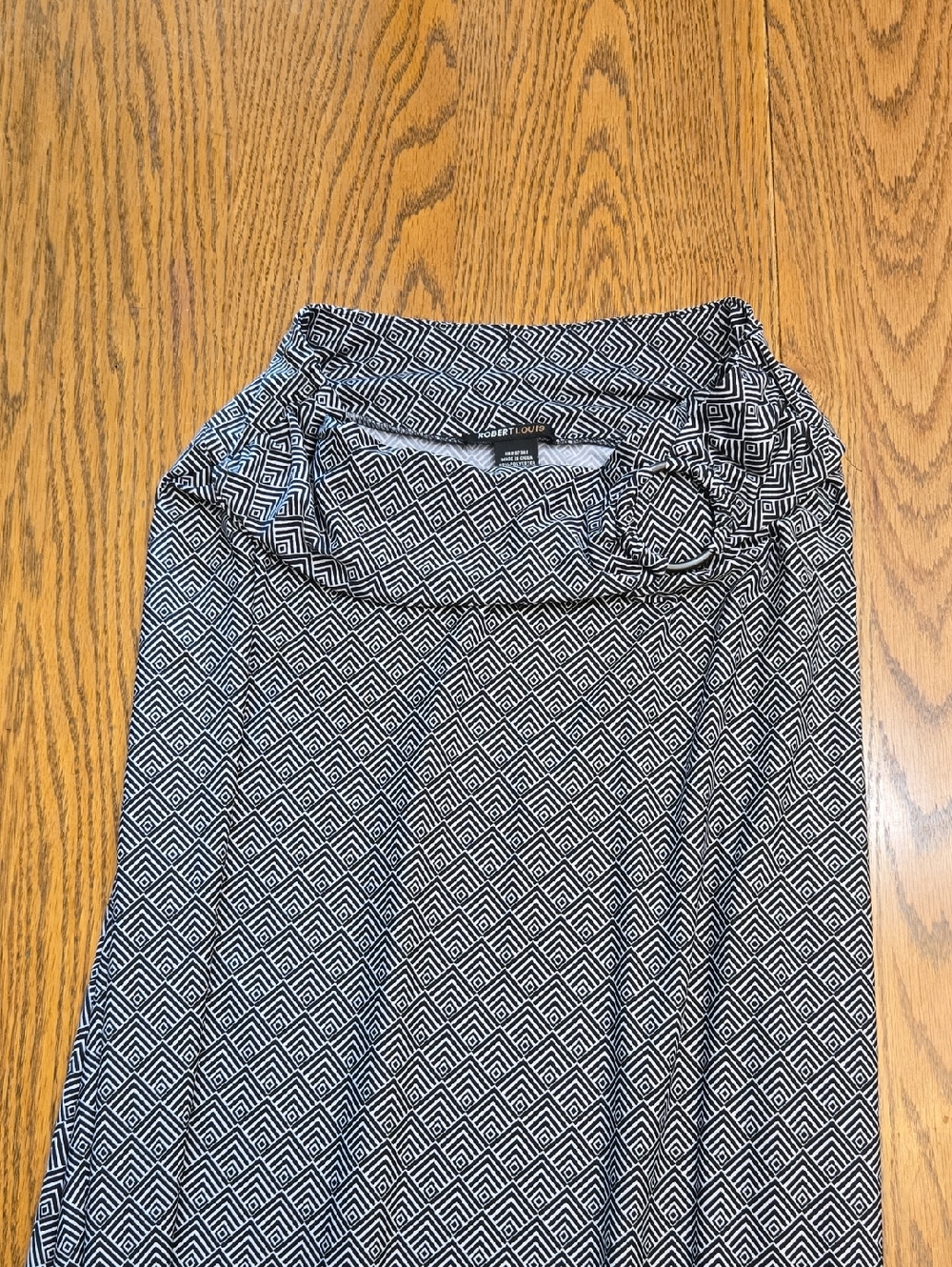 Robert Louis Black & White Geometric Tie-Waist Skirt